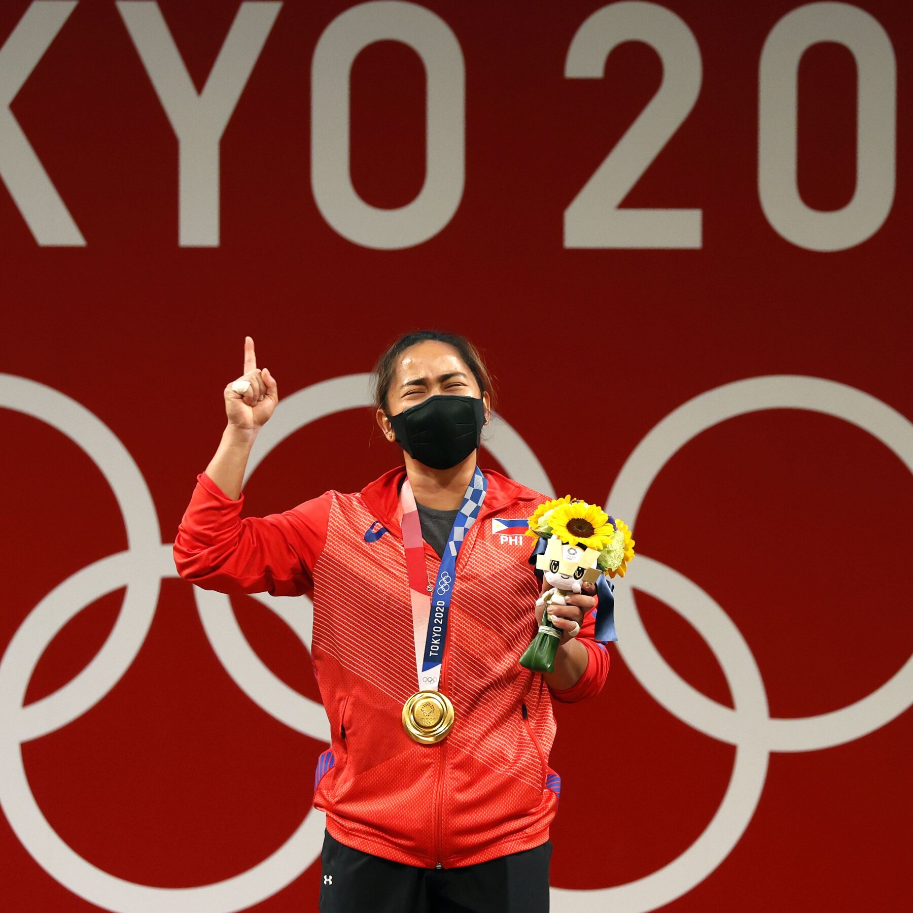 weight lifter hidilyn diaz