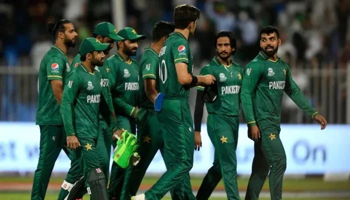 Pakistan won the first T20I tri-series match by 21 runs