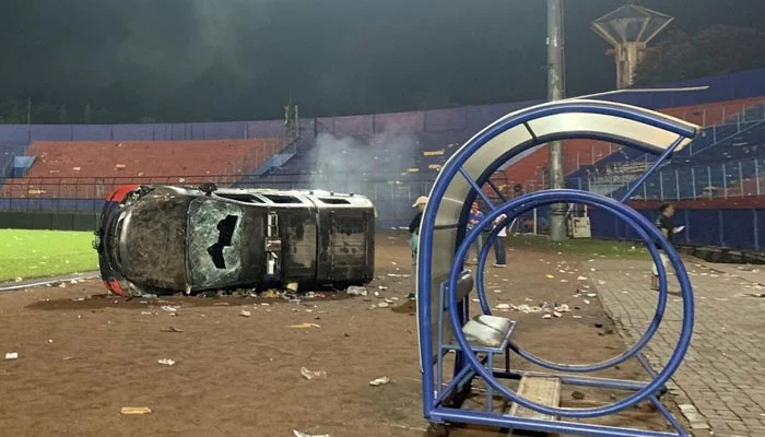 Indonesia soccer stampede | FIFA requests report as Indonesia investigates stampede