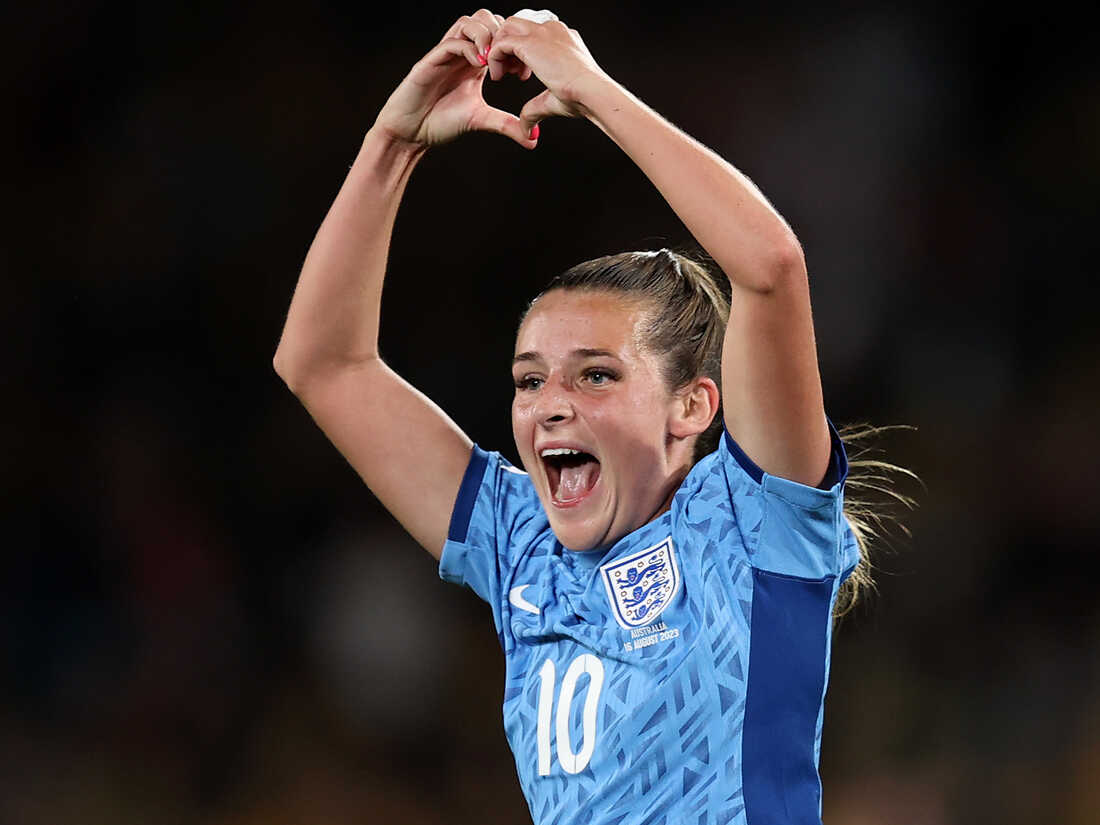 Fifa's Women World Cup: England beats Australia to reach final