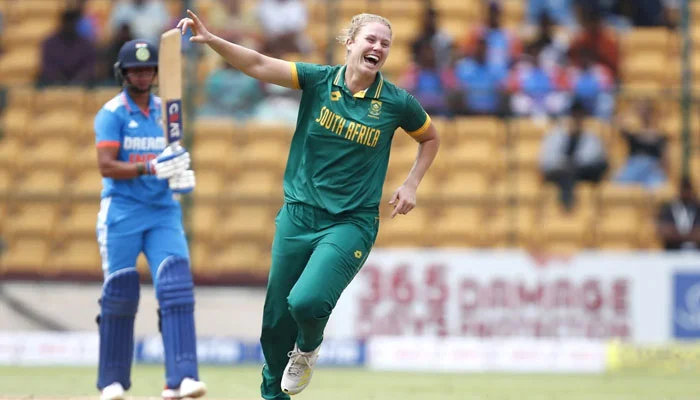 Annerie Dercksen Wins ICC Emerging Women’s Cricketer 2025